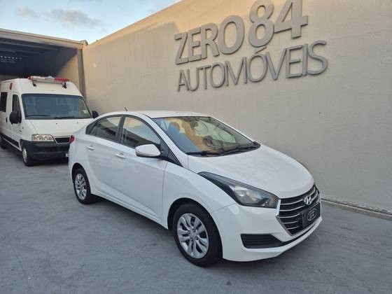 HYUNDAI HB20S 1.6 COMFORT PLUS 16V FLEX 4P MANUAL
